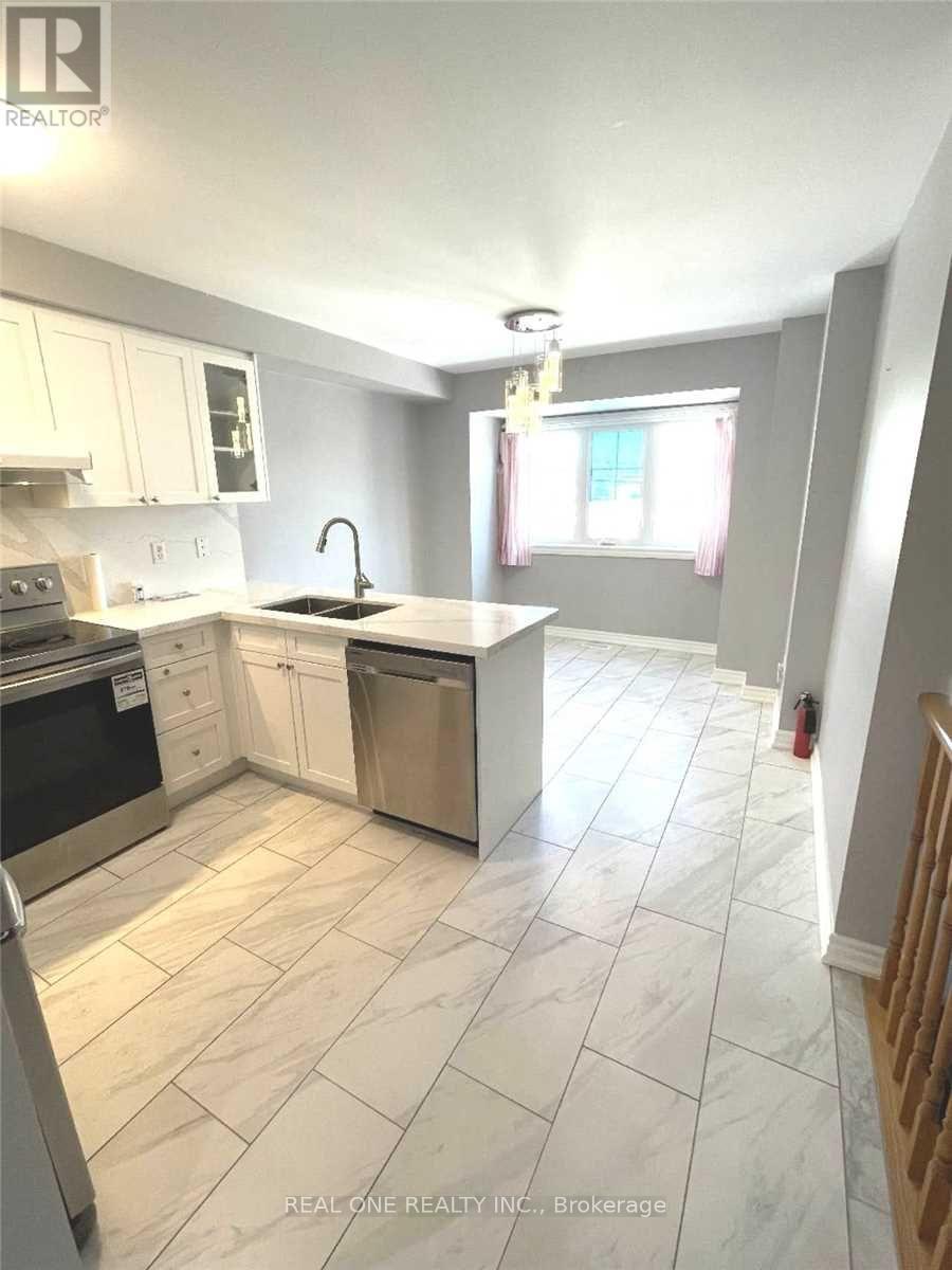 80 Baywell Crescent, Aurora, Ontario  L4G 7N4 - Photo 2 - N14103370