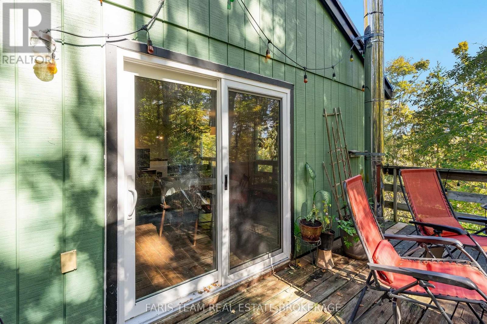 29 Oneida Avenue, Oro-Medonte (Sugarbush), Ontario  L0K 1E0 - Photo 20 - S14103244