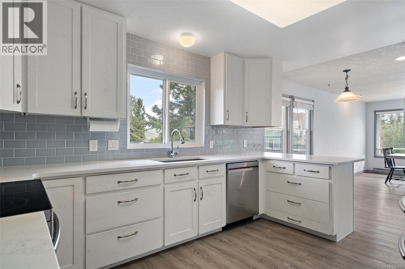 2447 Valleyview Pl