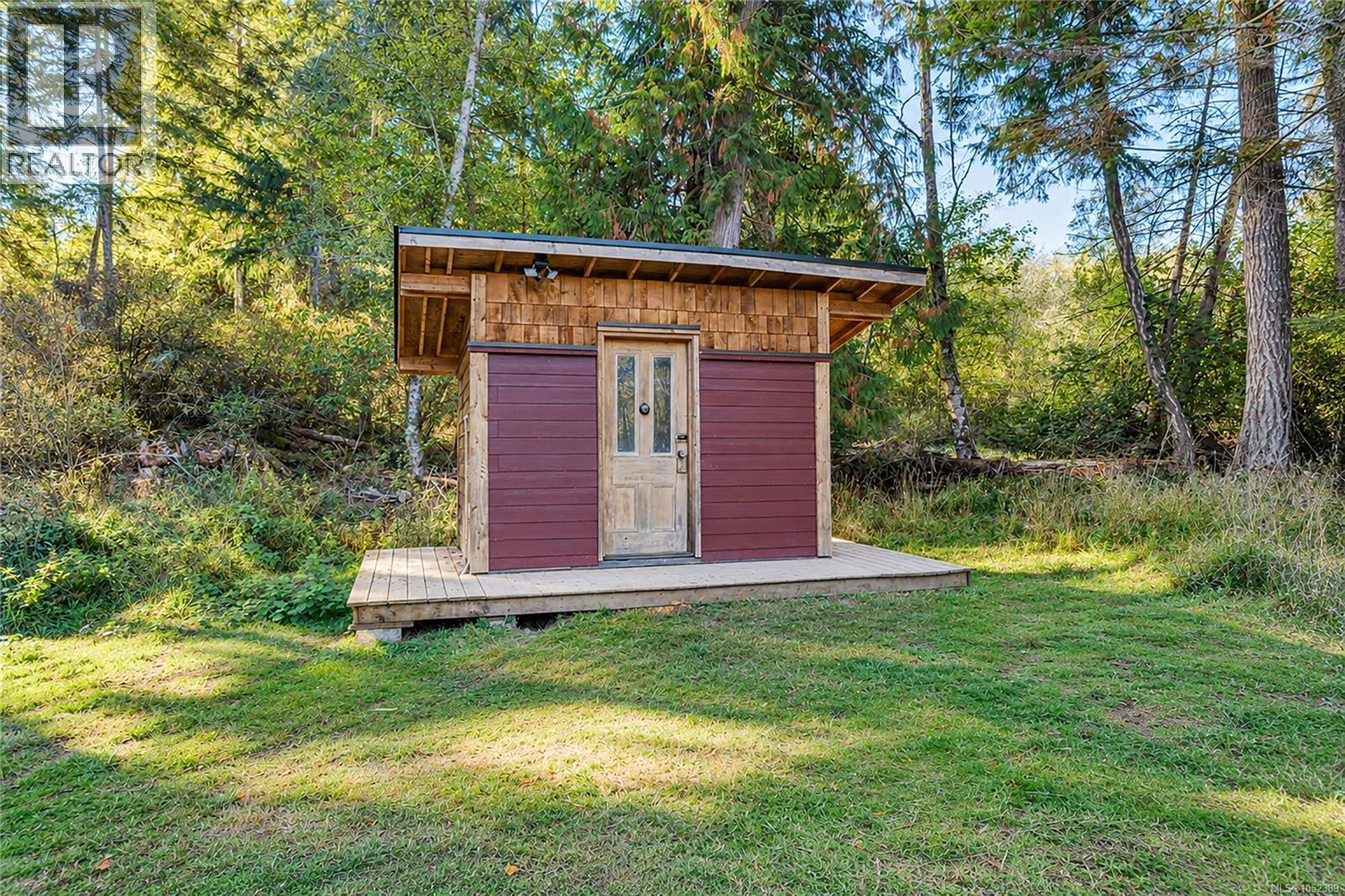148 Meadow Dr