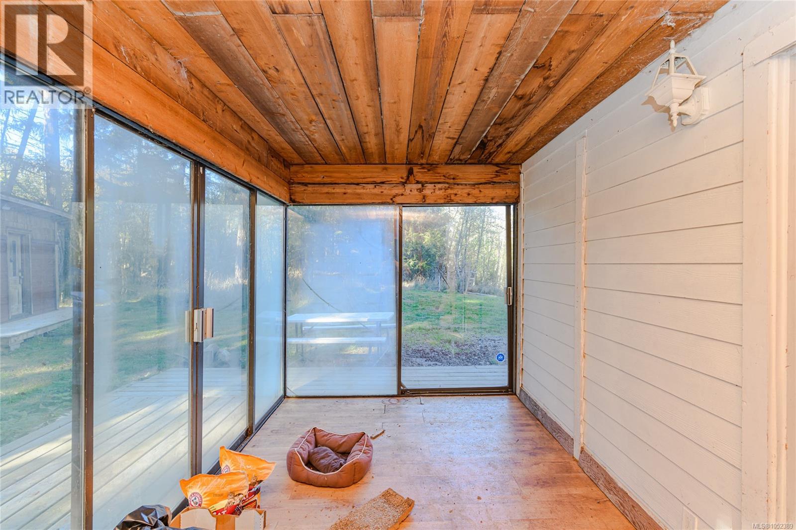 148 Meadow Dr