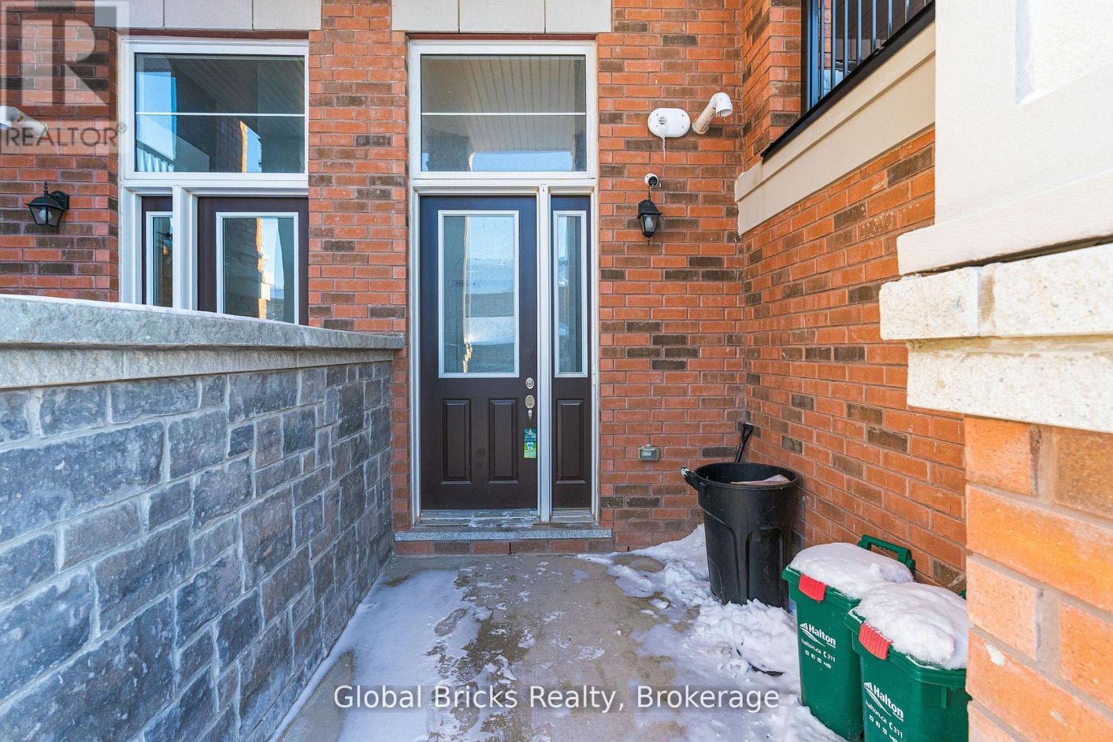 49 Burnhamthorpe Road E, Oakville, Ontario  L6H 7C8 - Photo 14 - W14103230