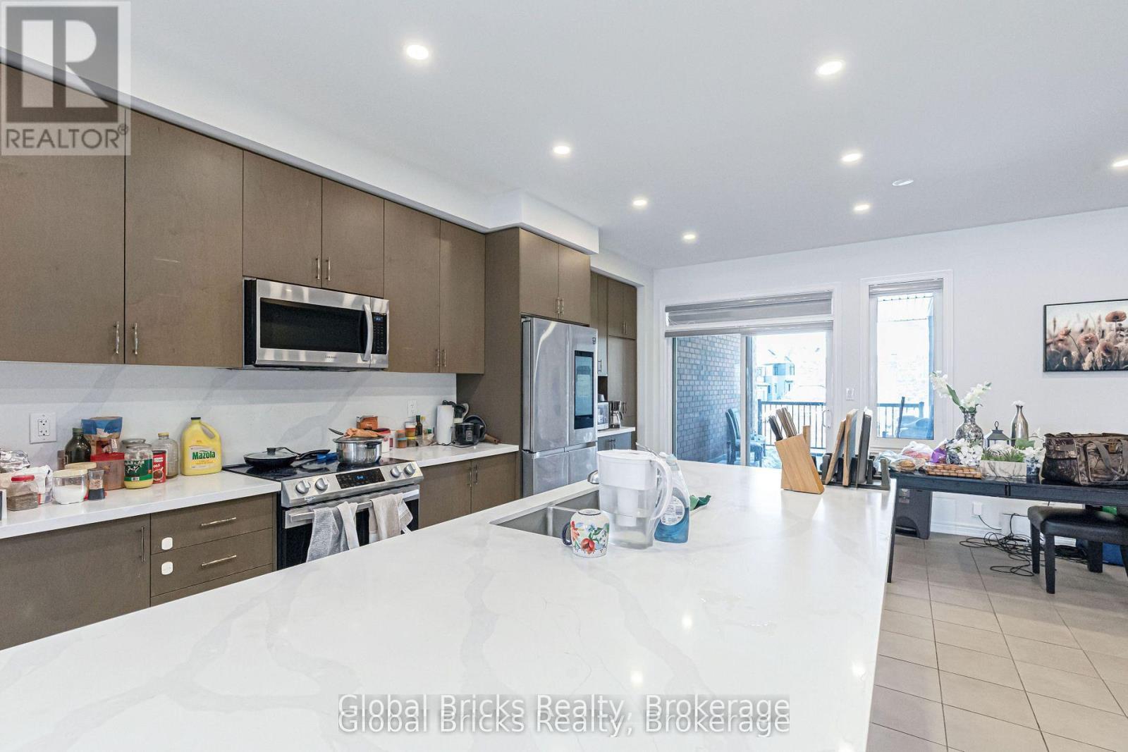 49 Burnhamthorpe Road E, Oakville, Ontario  L6H 7C8 - Photo 22 - W14103230