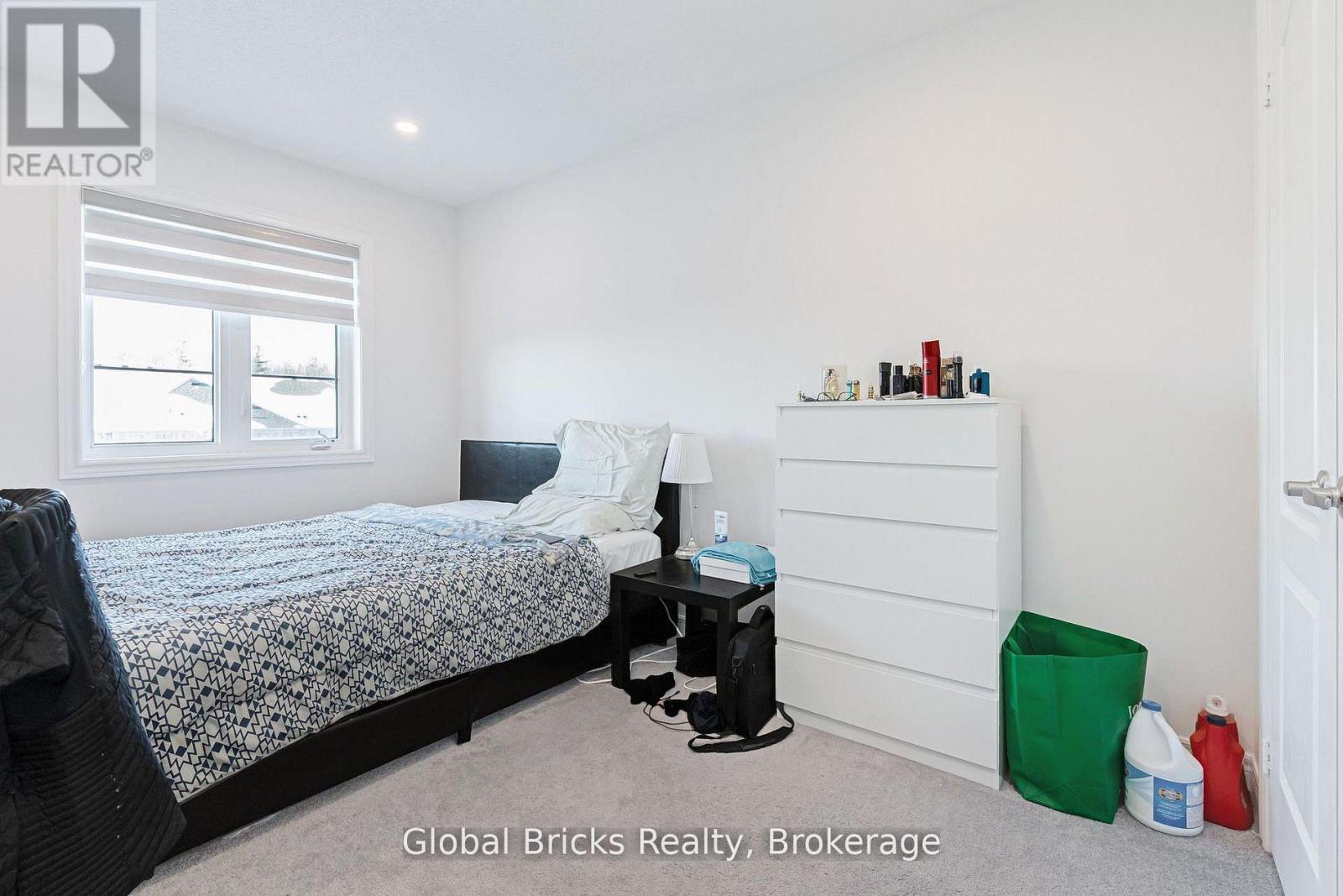 49 Burnhamthorpe Road E, Oakville, Ontario  L6H 7C8 - Photo 36 - W14103230