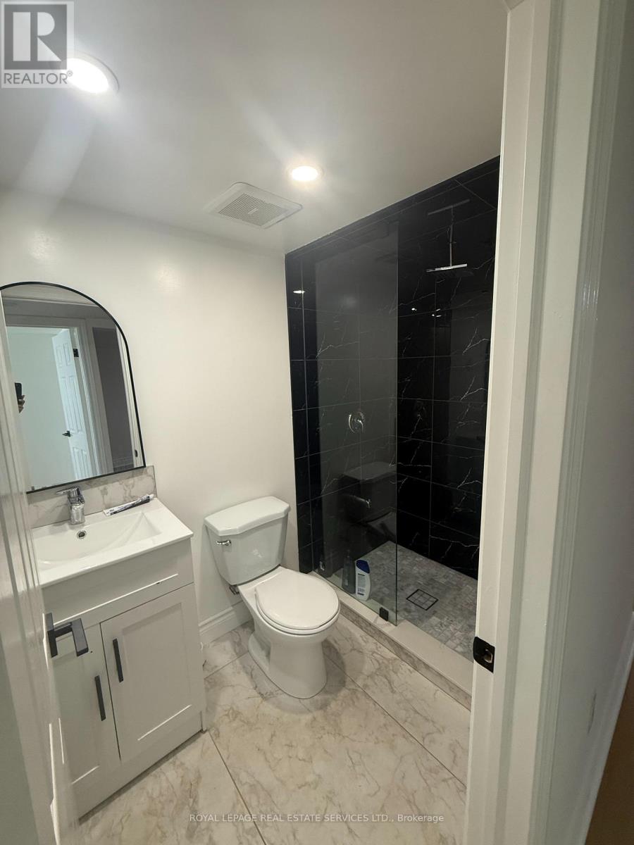 6 - 19 Roseland Drive E, Toronto, Ontario  M8W 1Y3 - Photo 6 - W14103270