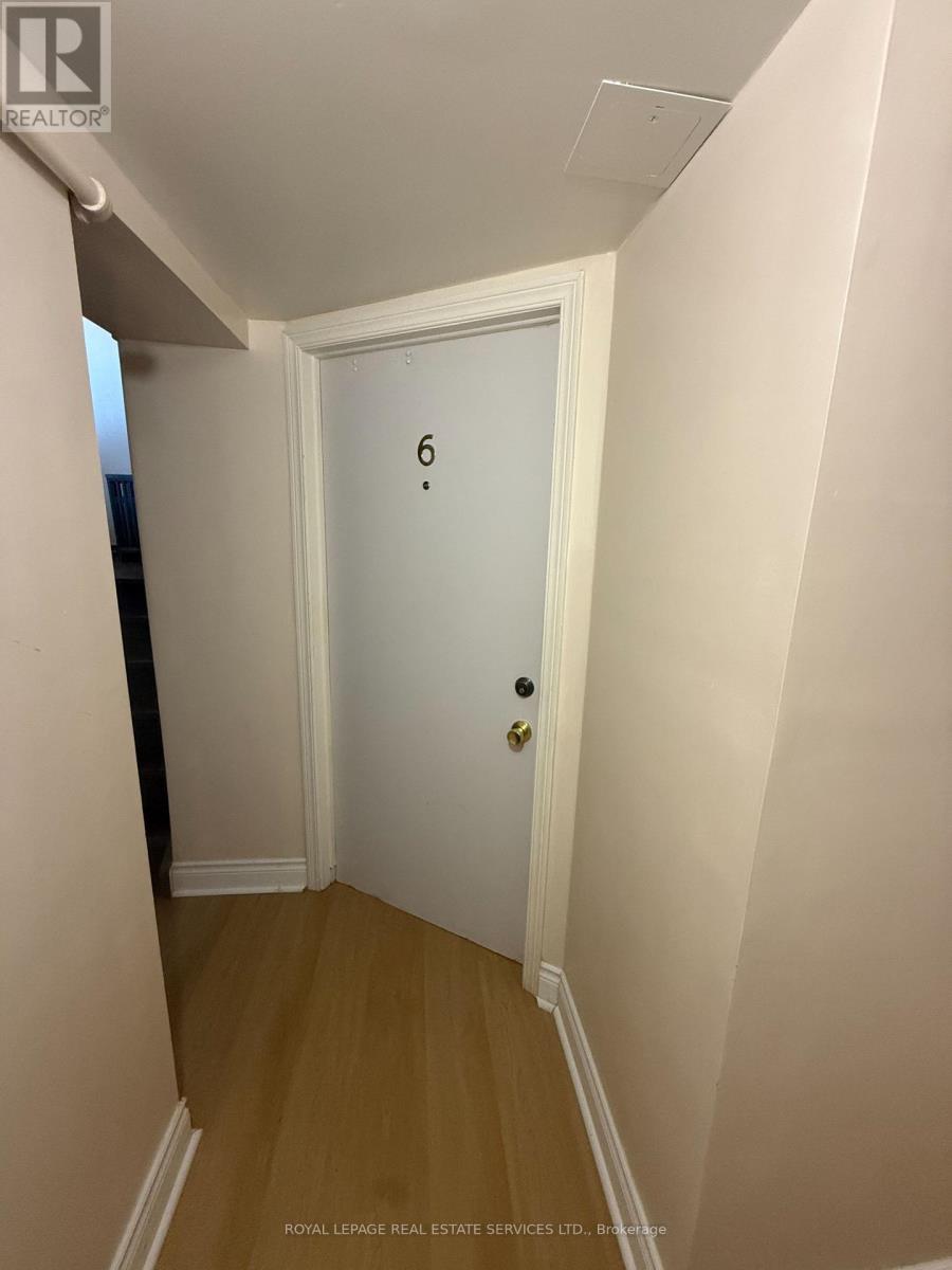 6 - 19 Roseland Drive E, Toronto, Ontario  M8W 1Y3 - Photo 8 - W14103270