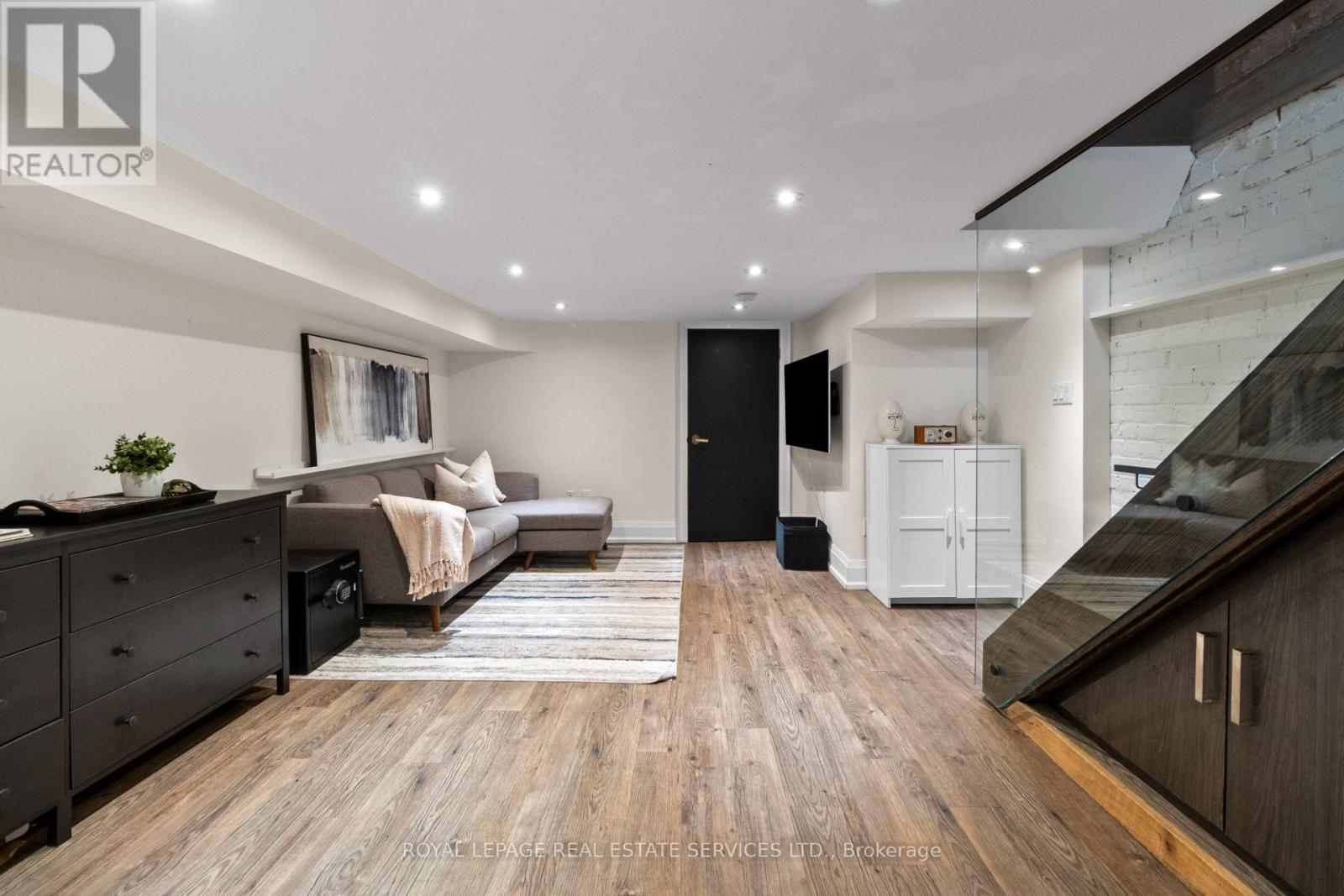 37 Fuller Avenue, Toronto, Ontario  M6R 2C4 - Photo 38 - W14103330