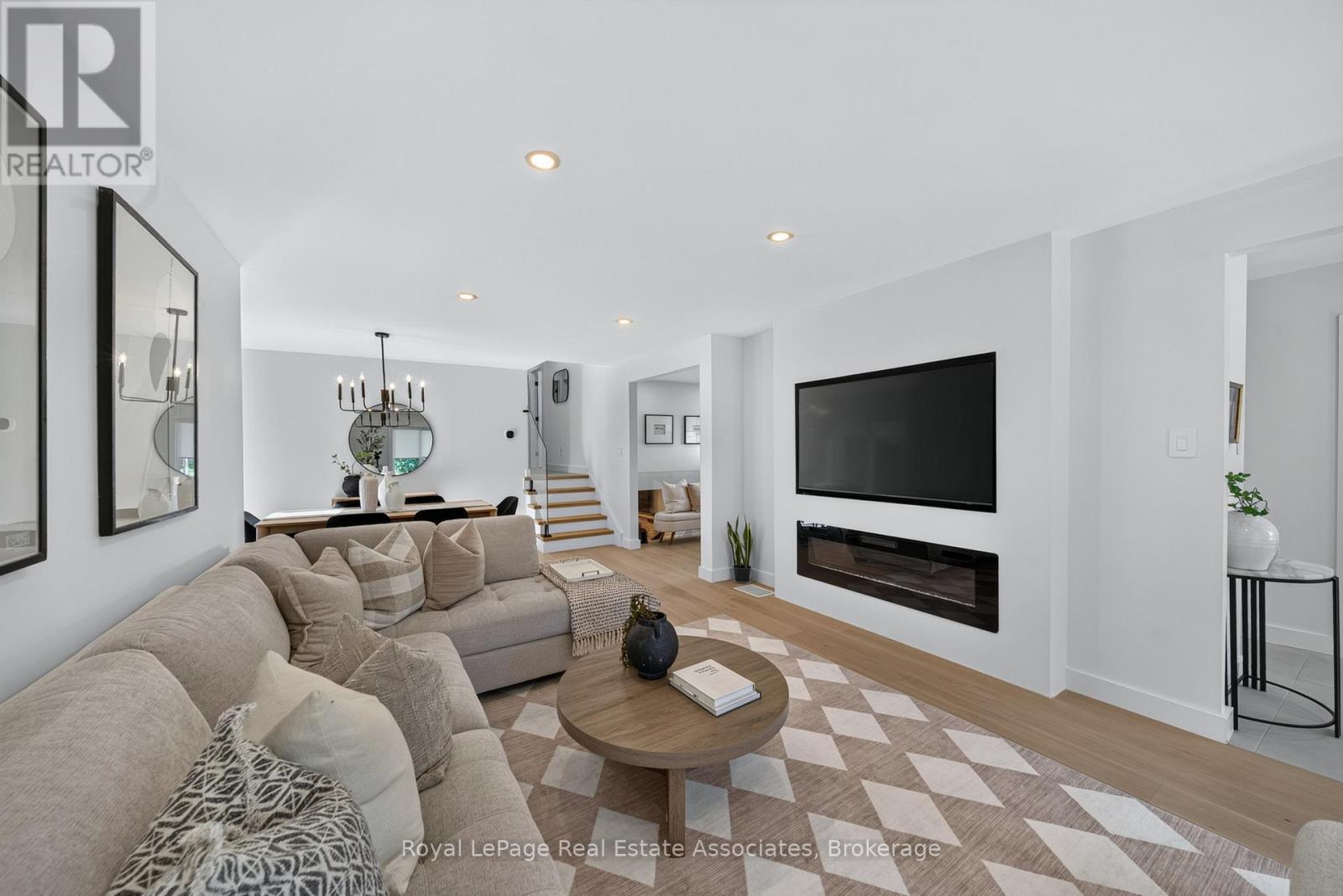 2141 Herridge Drive, Mississauga, Ontario  L5K 1N4 - Photo 6 - W14103344