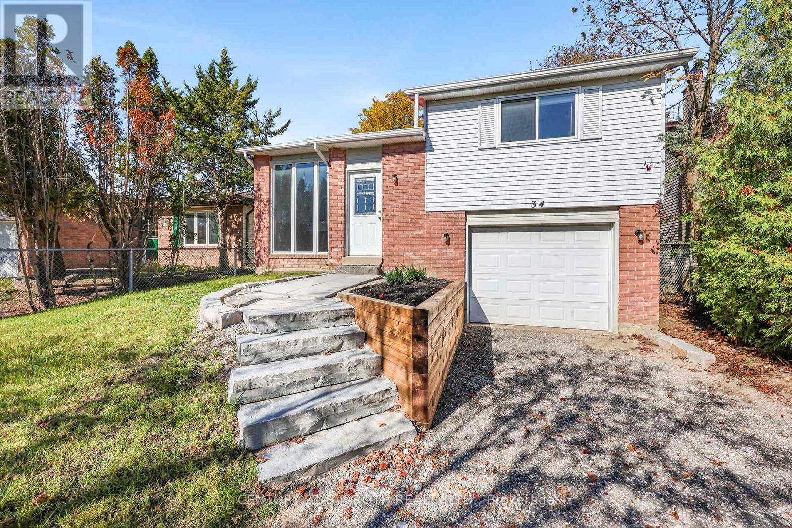 34 HICKLING TRAIL, Barrie, Ontario