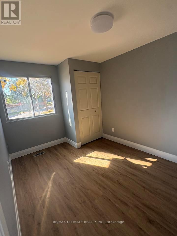 22 Sultan Pool Drive, Toronto, Ontario  M9V 4M2 - Photo 17 - W14095792