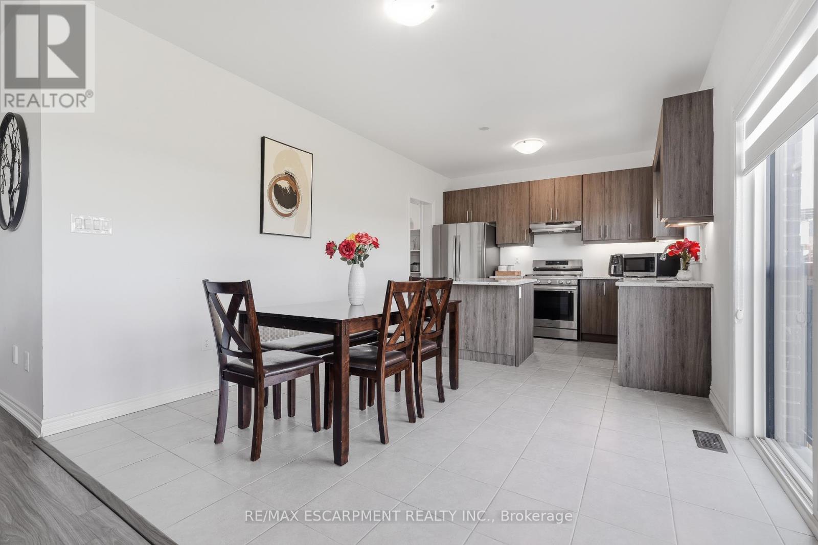 147 Midland Place, Welland, Ontario  L3B 0H4 - Photo 11 - X14103264