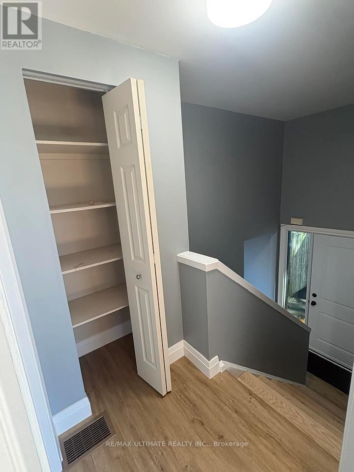 22 Sultan Pool Drive, Toronto, Ontario  M9V 4M2 - Photo 16 - W14095792