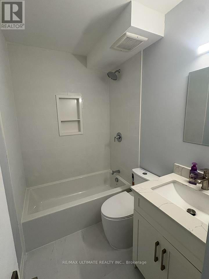 22 Sultan Pool Drive, Toronto, Ontario  M9V 4M2 - Photo 13 - W14095792