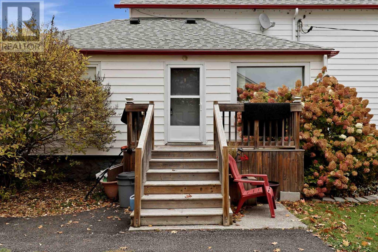 202 Water St, Thessalon, Ontario P0R 1L0 - Photo 3 - SM262940
