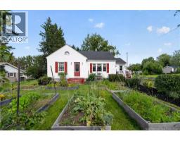 6 Spring Street, Petitcodiac, New Brunswick