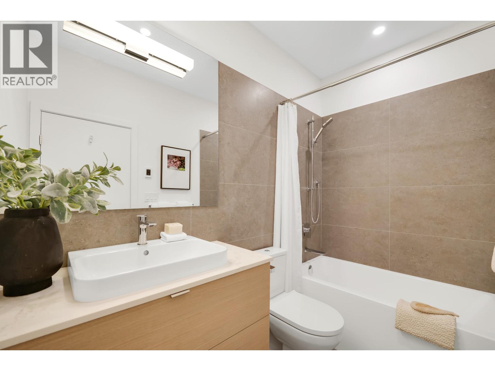 2305 Mamquam Road, Squamish, British Columbia  V0N 1T0 - Photo 18 - R3176178