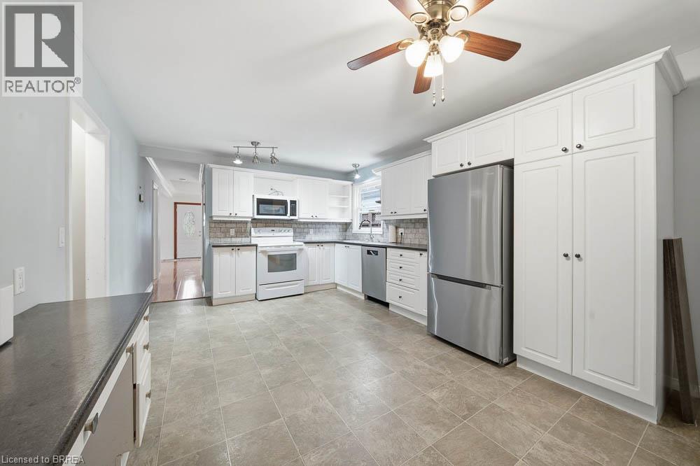 69 Sixth Avenue, Brantford, Ontario  N3S 1A8 - Photo 19 - 40871387