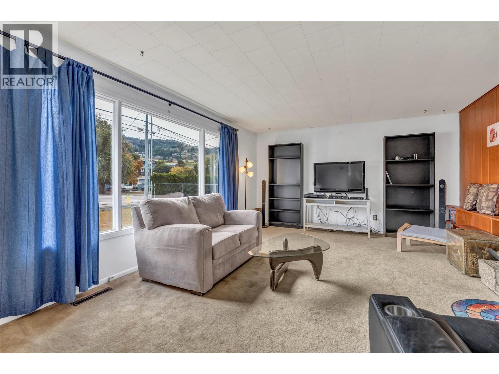 2625 South Main Street, Penticton, British Columbia  V2A 5J4 - Photo 6 - 10403587