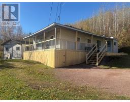 <div class="price">$104,900</div> 3 Davis Lane<br>Bishop's Falls, Newfoundland & Labrador<br><div class='bed_bath'>2 Bed | 1 Bath</div>