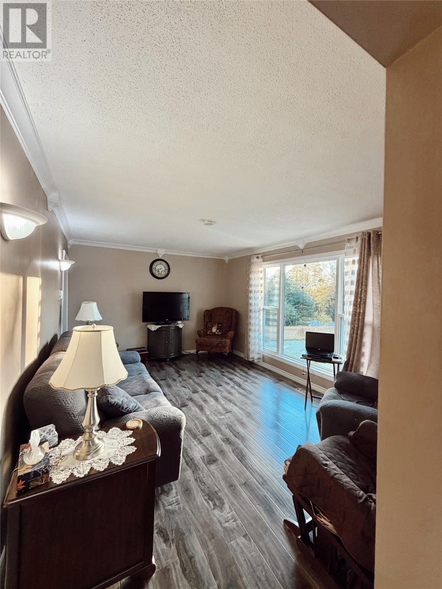 92 Juniper Avenue, Cormack — photo 8