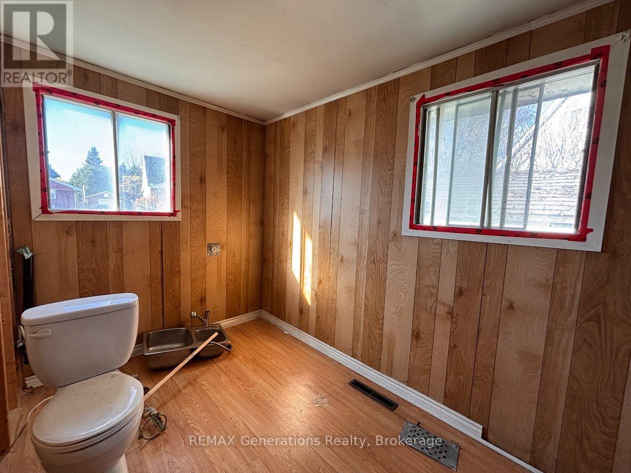 10 Adjala Avenue, Manitouwadge, Ontario  P0T 2C0 - Photo 12 - X14103418