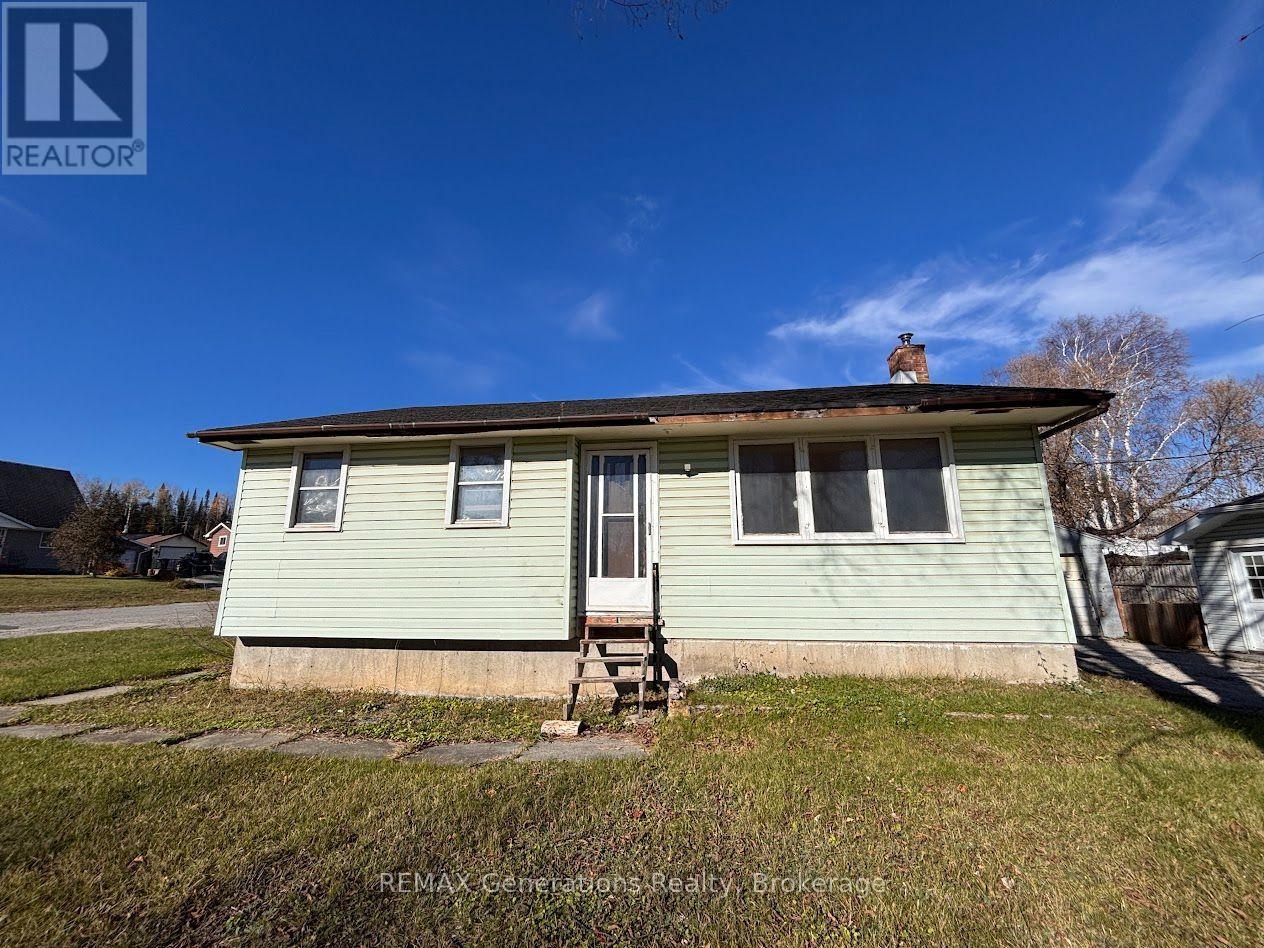 10 Adjala Avenue, Manitouwadge, Ontario  P0T 2C0 - Photo 23 - X14103418