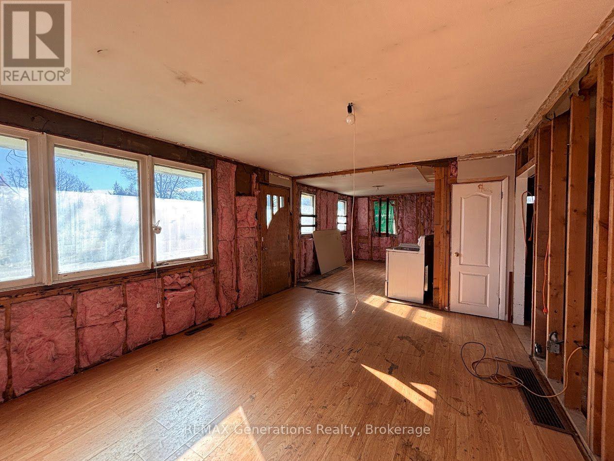 10 Adjala Avenue, Manitouwadge, Ontario  P0T 2C0 - Photo 5 - X14103418