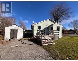 10 ADJALA AVENUE, Manitouwadge, Ontario