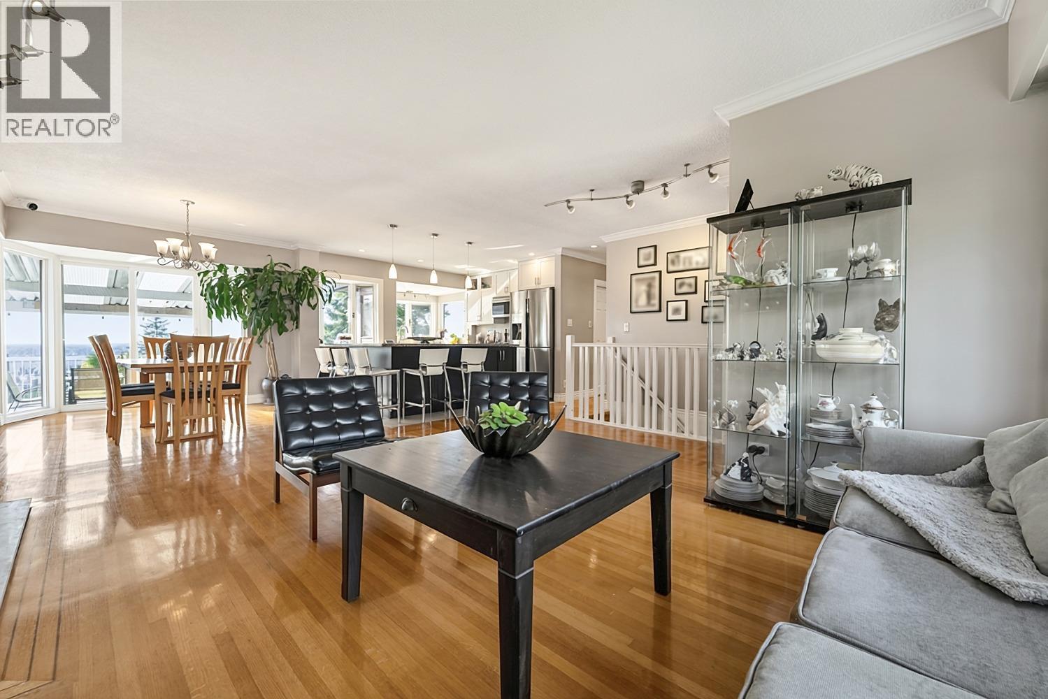 5570 Carson Street, Burnaby, British Columbia  V5J 2Z2 - Photo 13 - R3177420