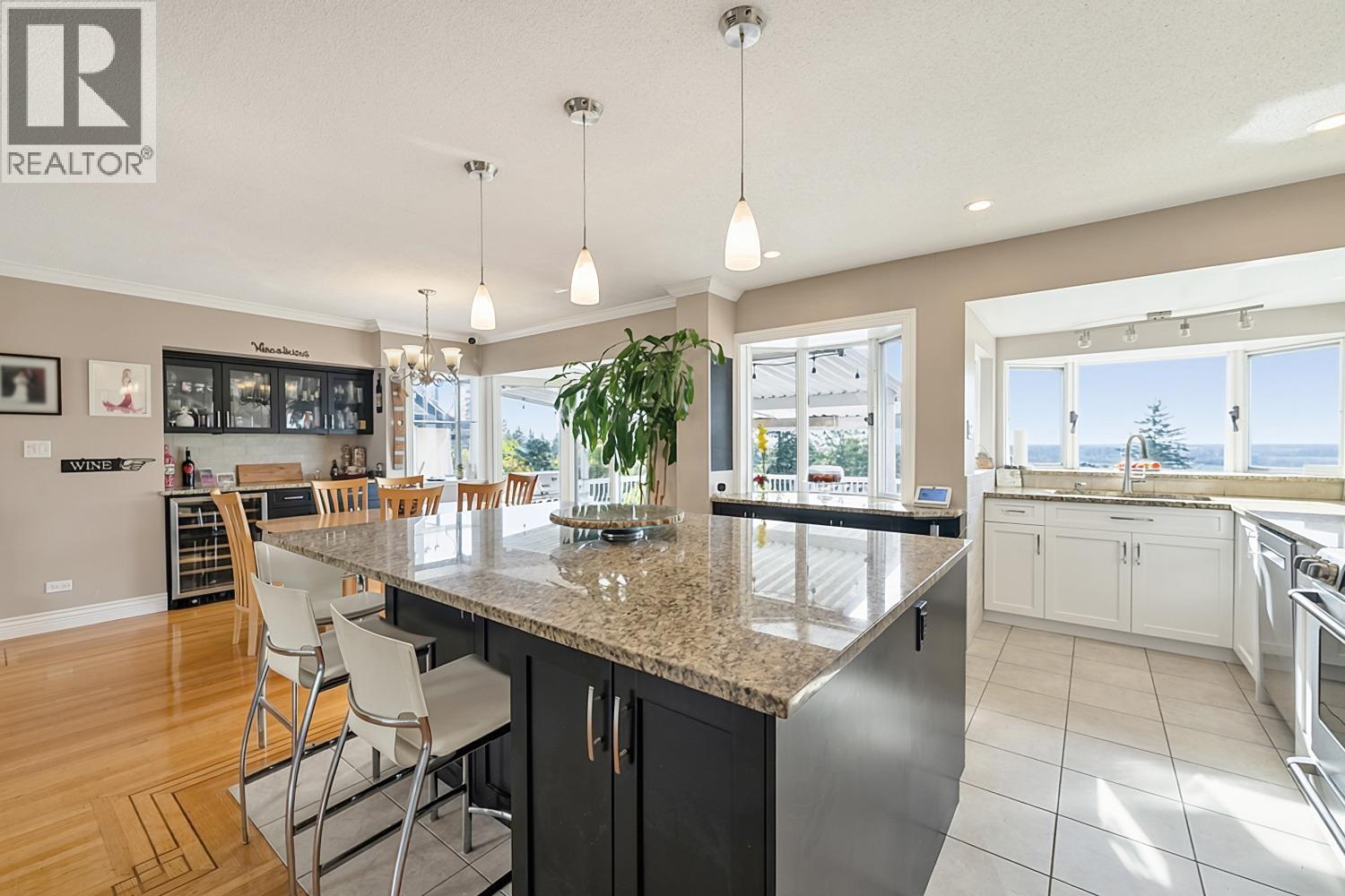 5570 Carson Street, Burnaby, British Columbia  V5J 2Z2 - Photo 5 - R3177420