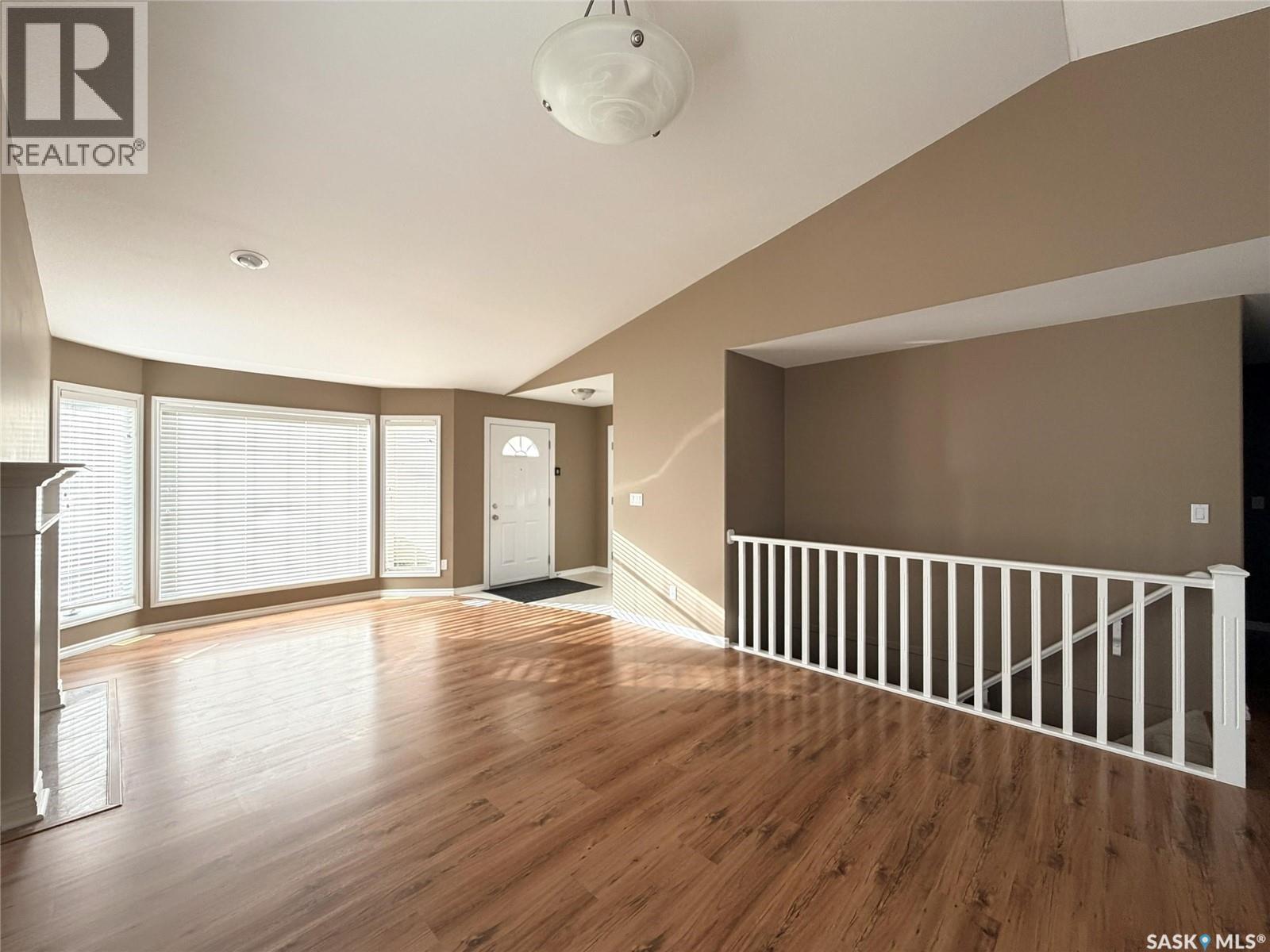 562 Blackburn Crescent, Saskatoon, Saskatchewan  S7V 1E8 - Photo 6 - SK051115