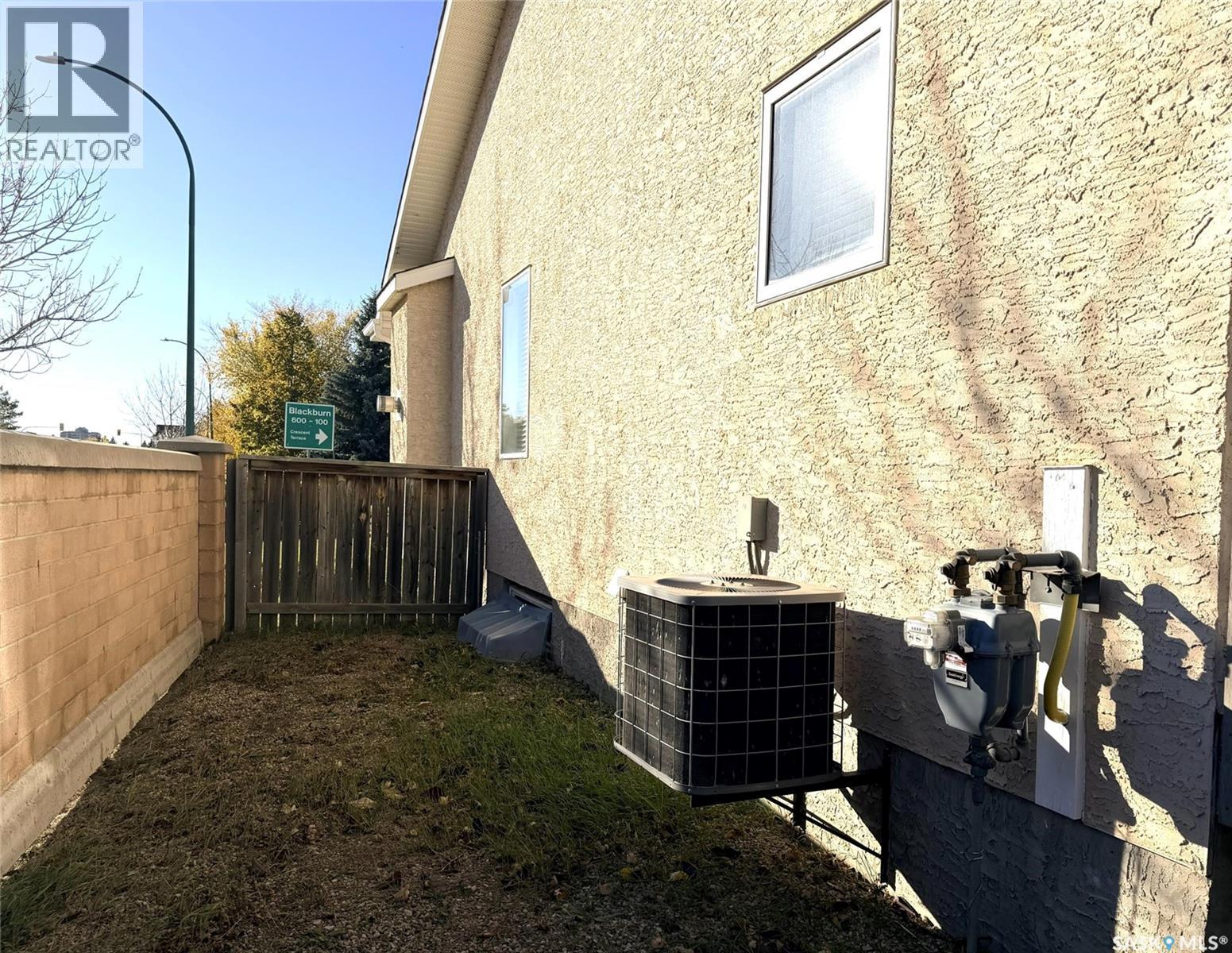 562 Blackburn Crescent, Saskatoon, Saskatchewan  S7V 1E8 - Photo 31 - SK051115