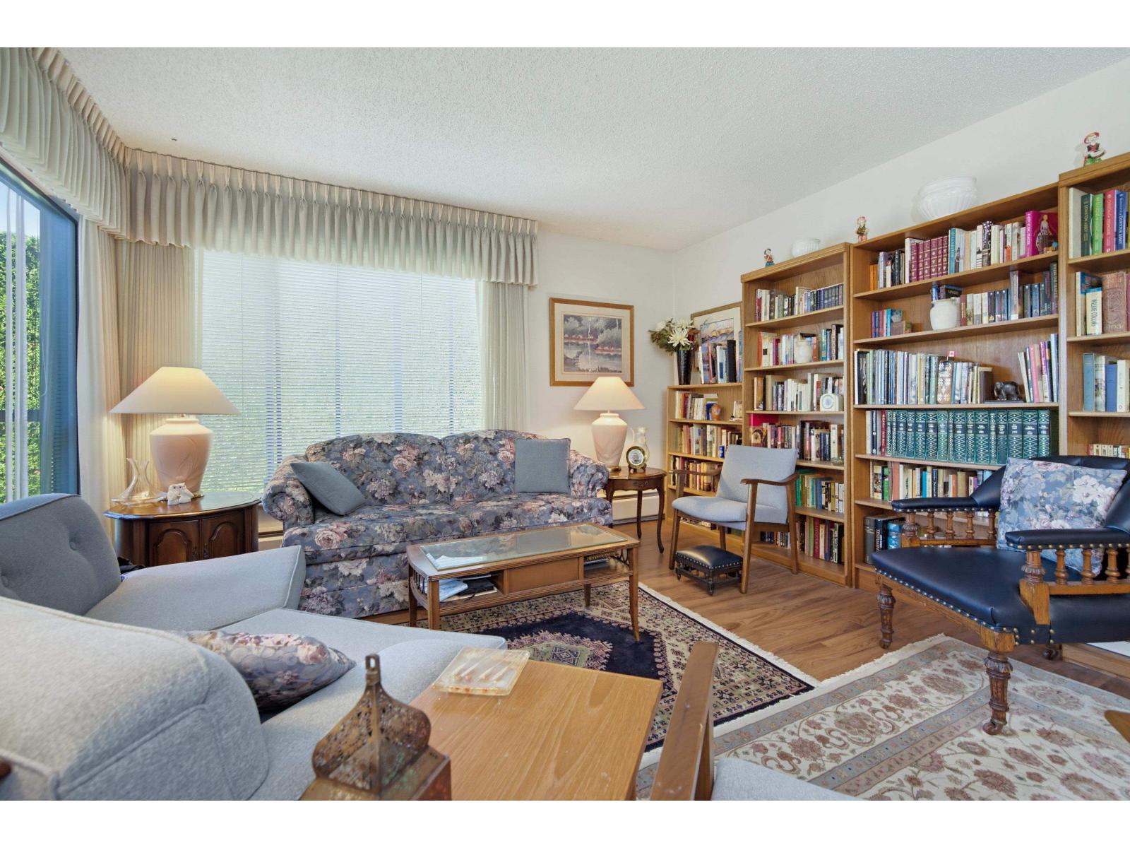 313 1437 Foster Street, White Rock, British Columbia  V4B 3X6 - Photo 8 - R3168298
