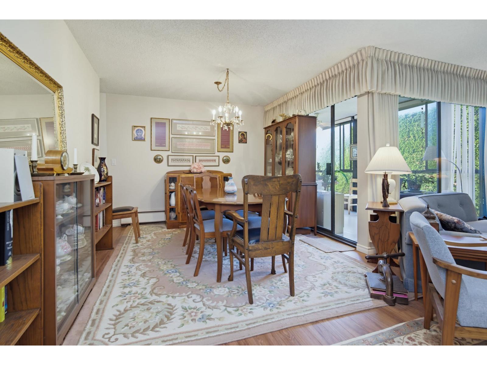 313 1437 Foster Street, White Rock, British Columbia  V4B 3X6 - Photo 10 - R3168298