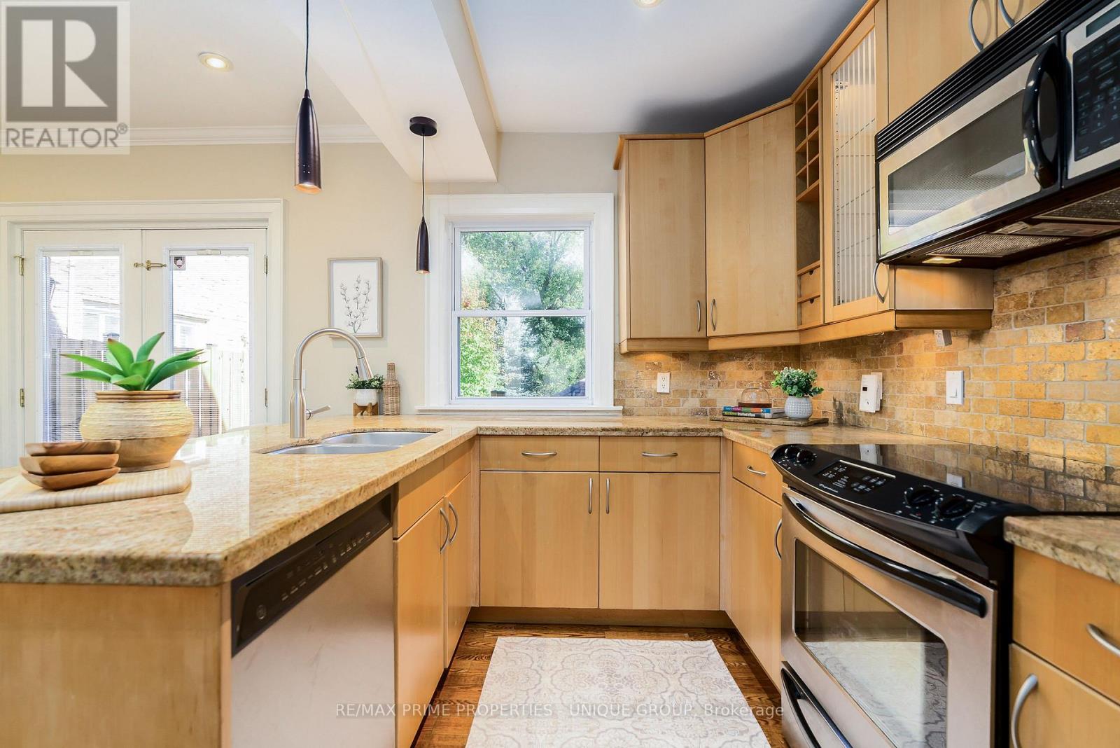 291 Jedburgh Road, Toronto, Ontario  M5M 3K5 - Photo 10 - C14103402