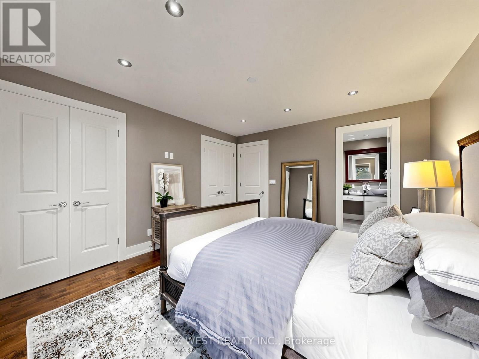 151 Palm Drive, Toronto (Clanton Park), Ontario  M3H 2C6 - Photo 21 - C14103512