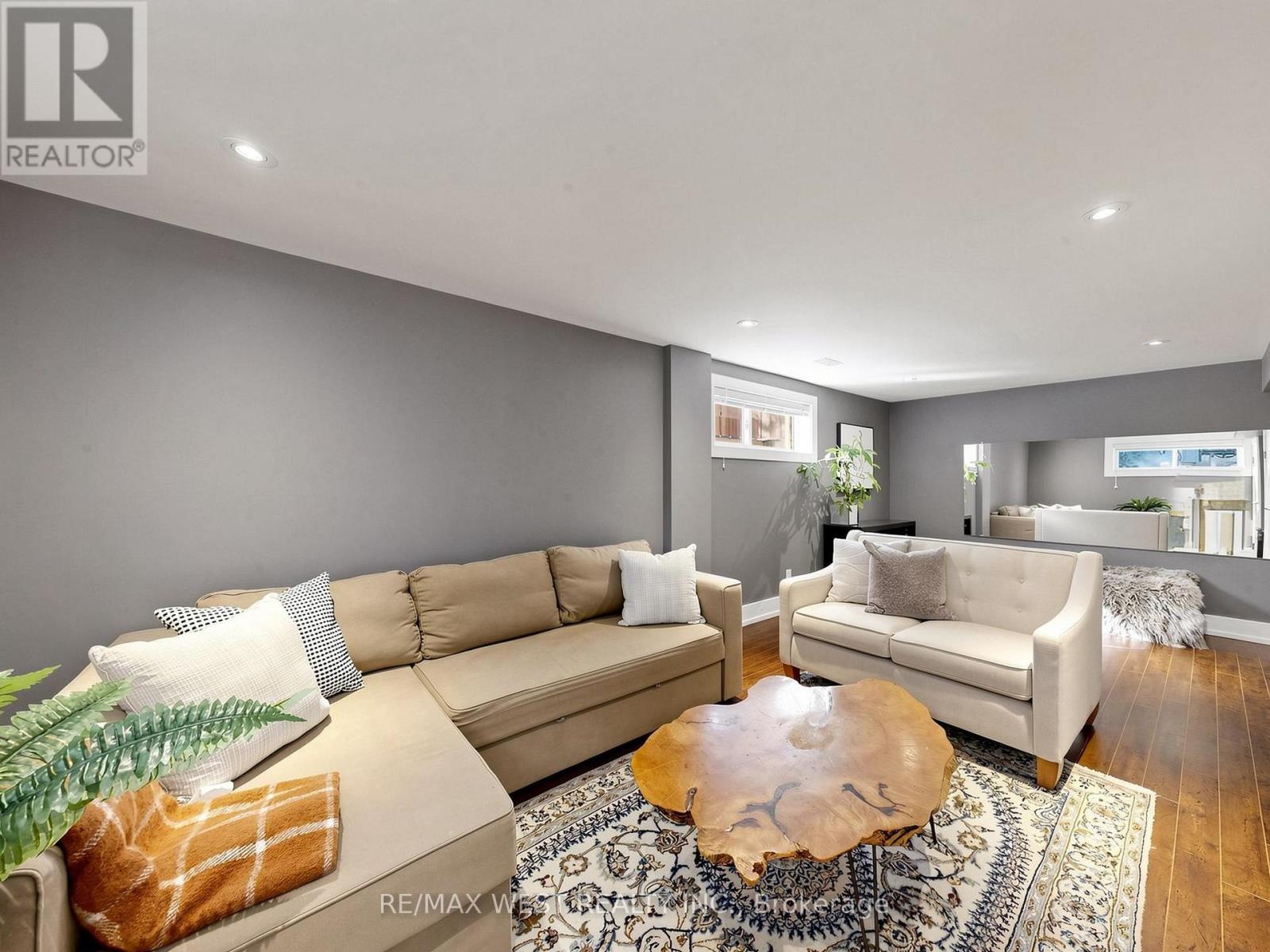 151 Palm Drive, Toronto (Clanton Park), Ontario  M3H 2C6 - Photo 30 - C14103512