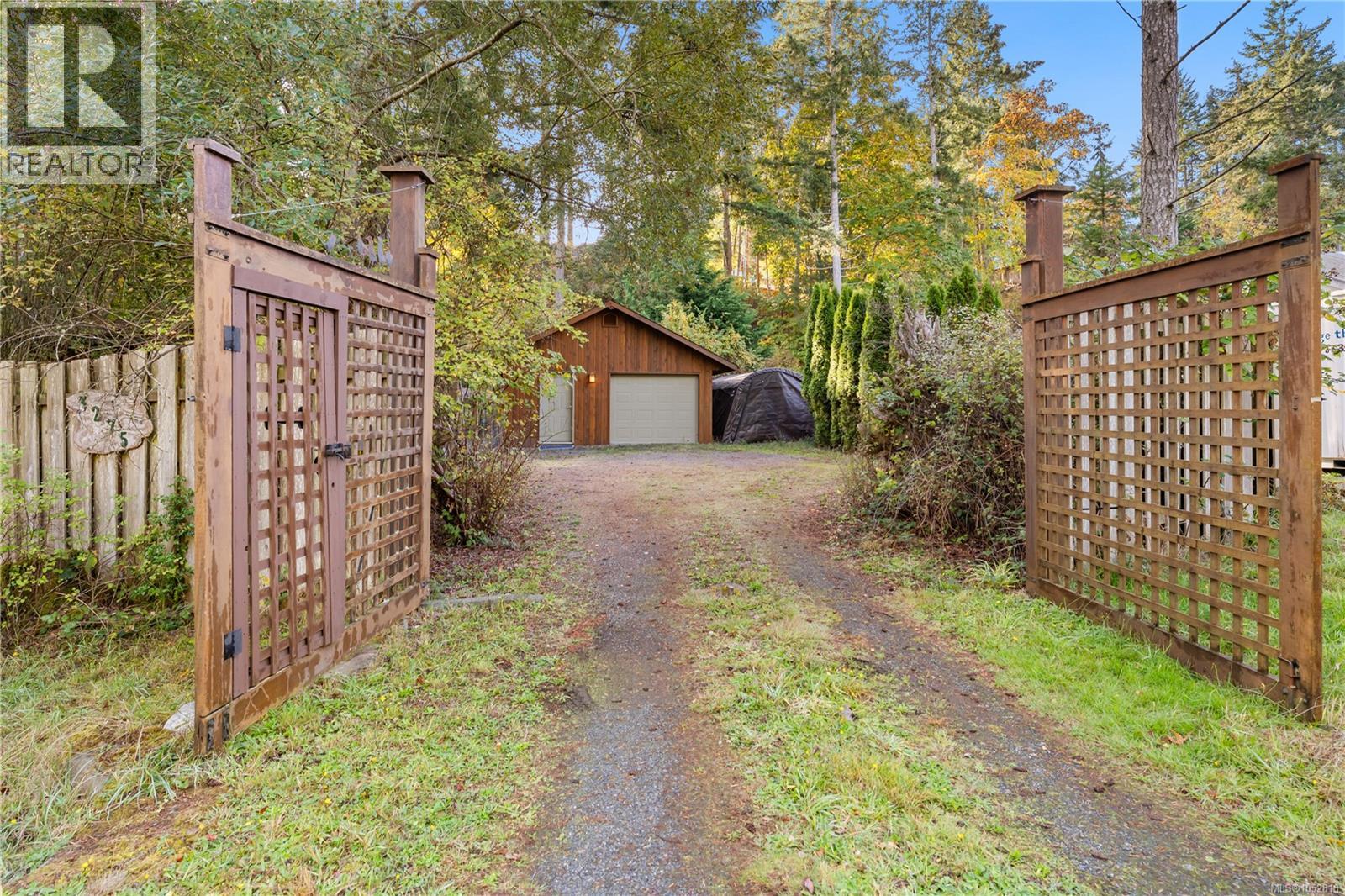 3275 South Rd
