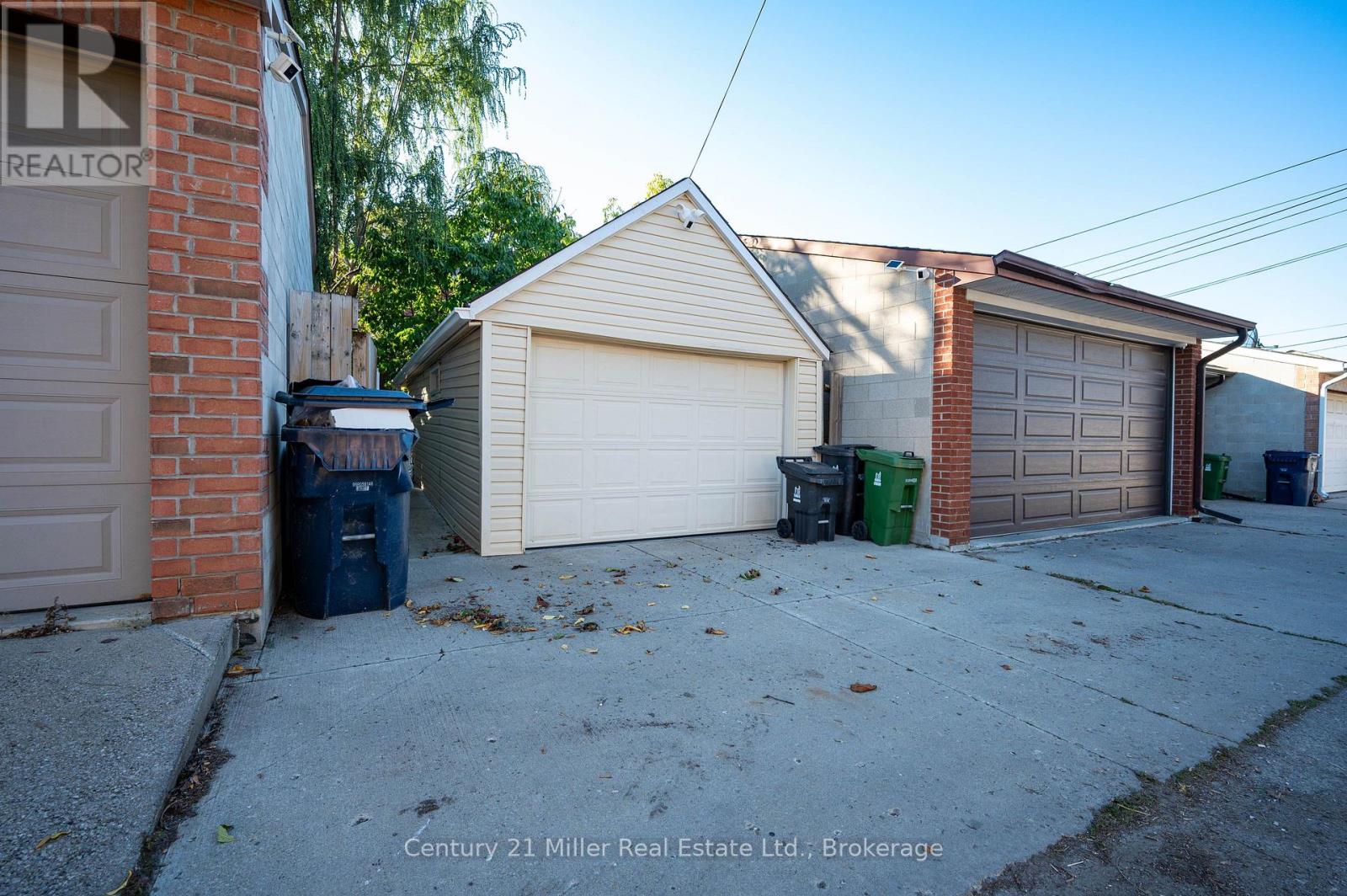 213 Boon Avenue, Toronto, Ontario  M6E 3Z7 - Photo 41 - W14100782