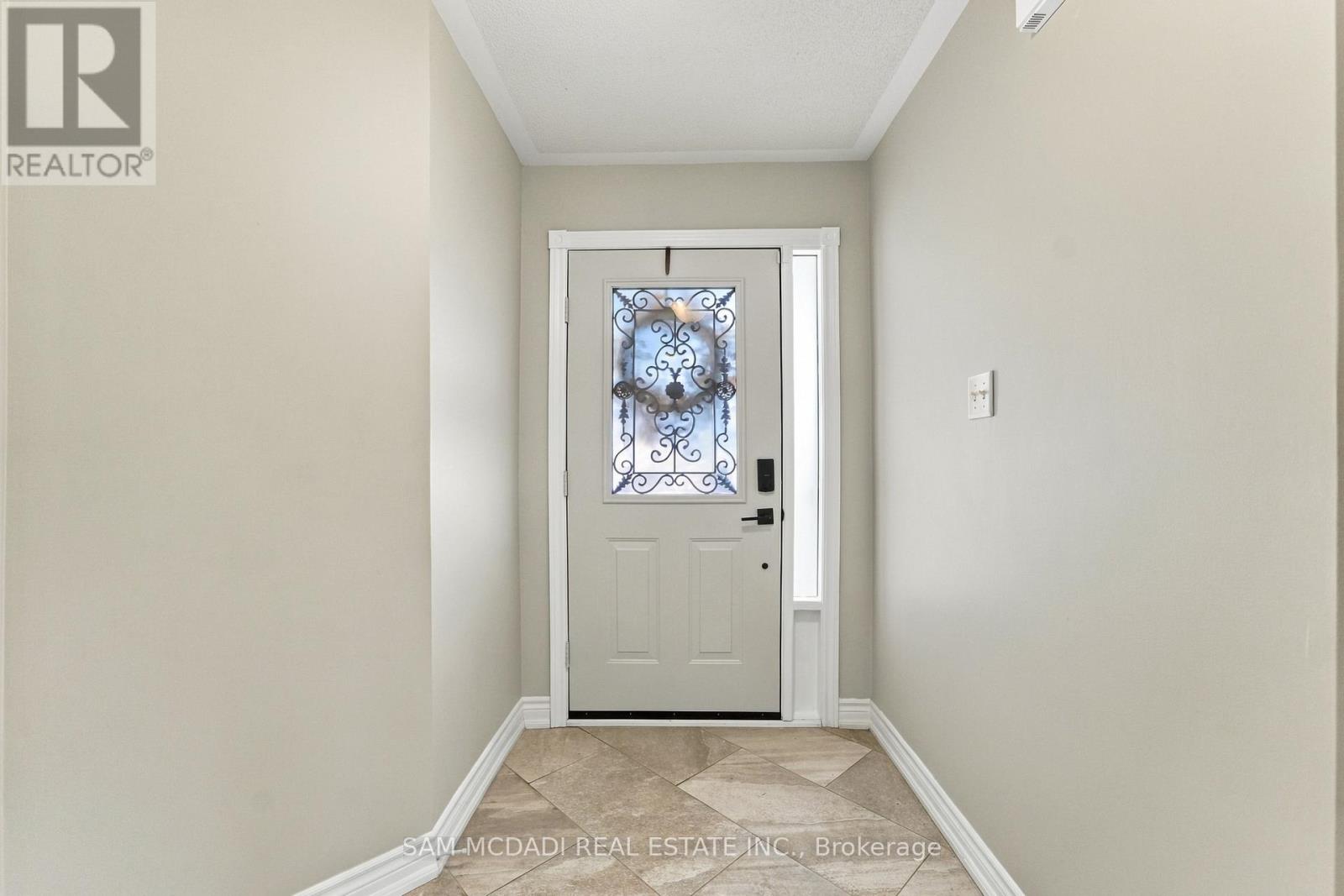 135 Watford Street, Whitby, Ontario  L1M 1H2 - Photo 13 - E14103396