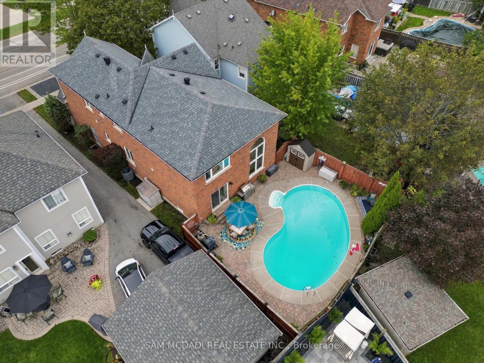 135 Watford Street, Whitby, Ontario  L1M 1H2 - Photo 6 - E14103396