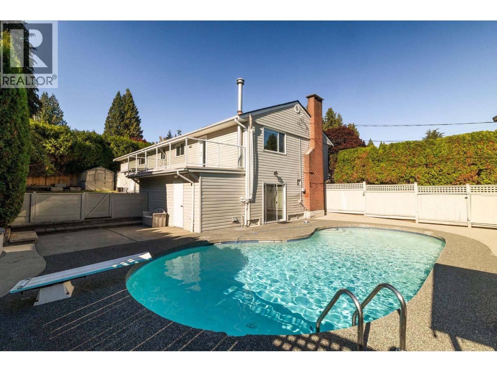 2007 Floralynn Crescent, North Vancouver, British Columbia  V7J 2W1 - Photo 27 - R3177389