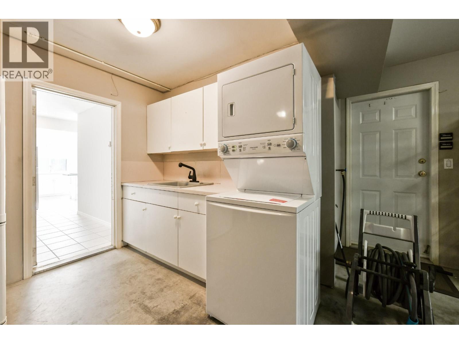 20130 Telep Avenue, Maple Ridge, British Columbia  V2X 3M4 - Photo 29 - R3177339