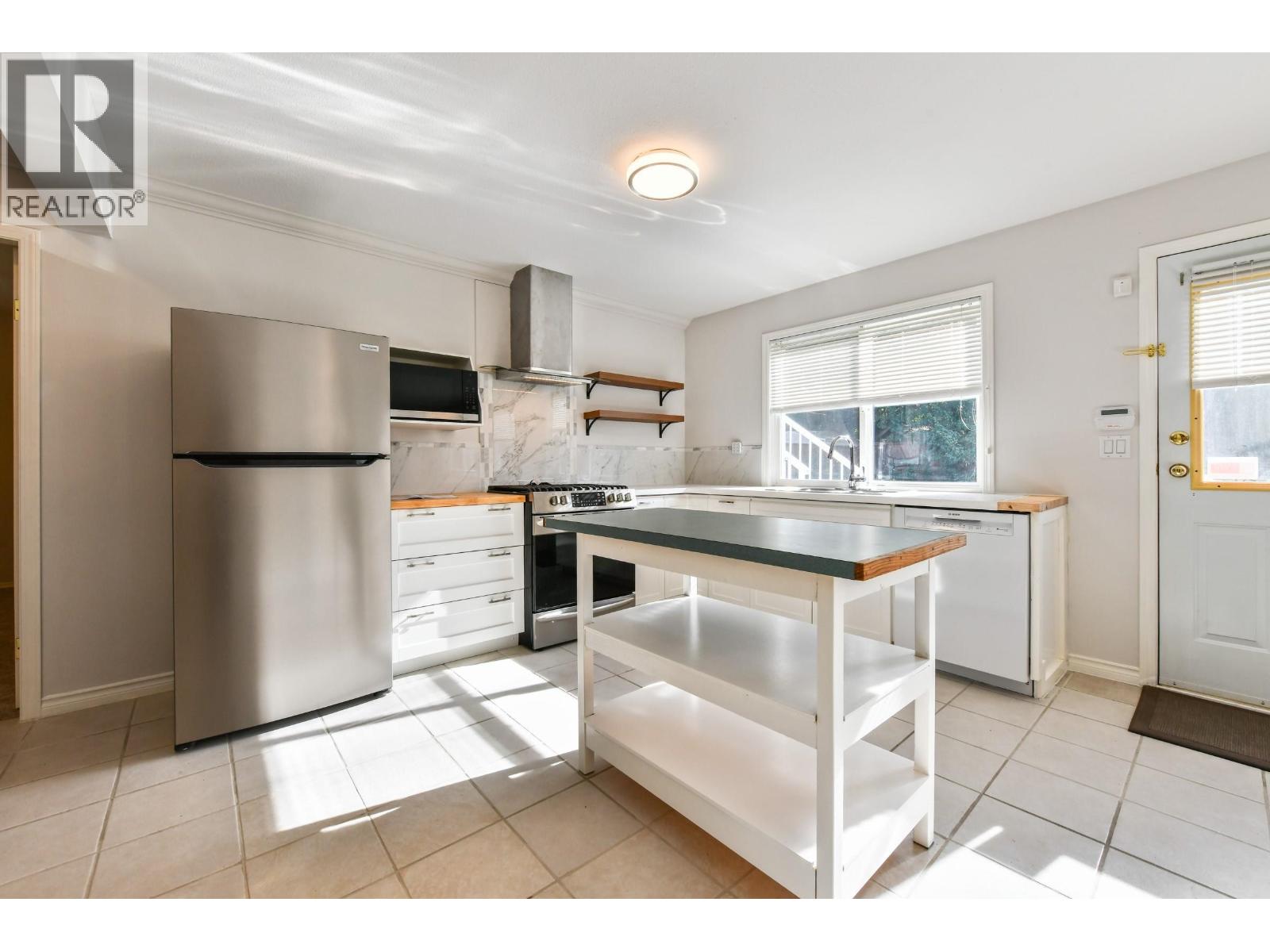 20130 Telep Avenue, Maple Ridge, British Columbia  V2X 3M4 - Photo 23 - R3177339