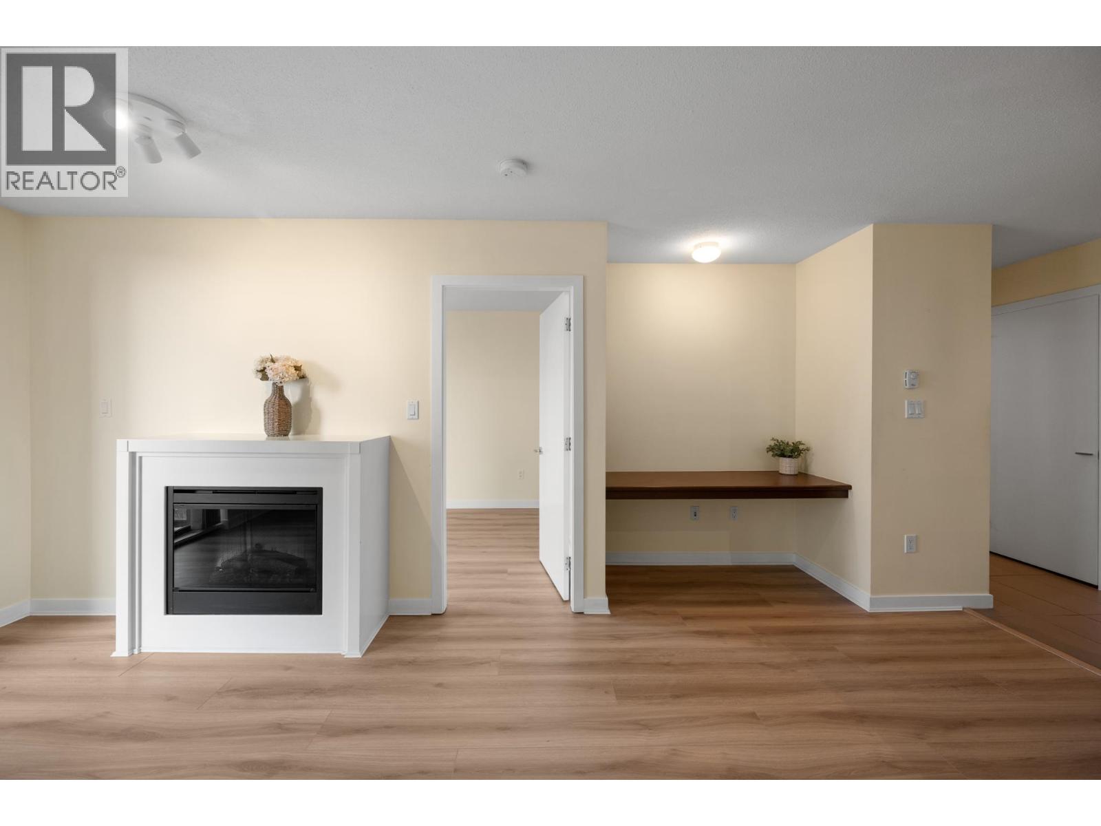 608 2979 Glen Drive, Coquitlam, British Columbia  V3B 0B2 - Photo 15 - R3176425