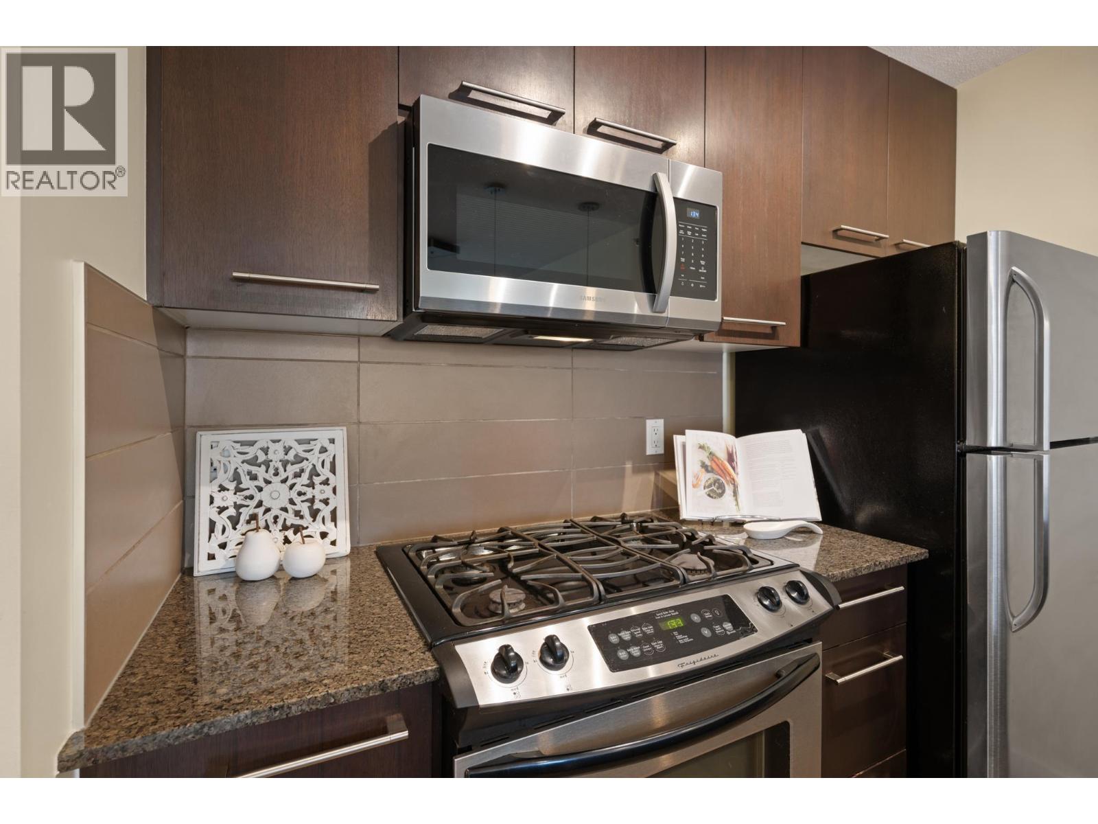 608 2979 Glen Drive, Coquitlam, British Columbia  V3B 0B2 - Photo 5 - R3176425