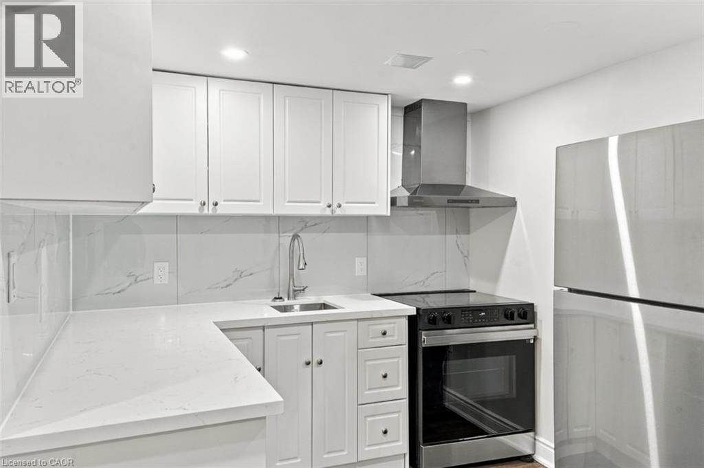 317 Jacqueline Boulevard, Hamilton, Ontario  L9B 2V7 - Photo 8 - 40872690