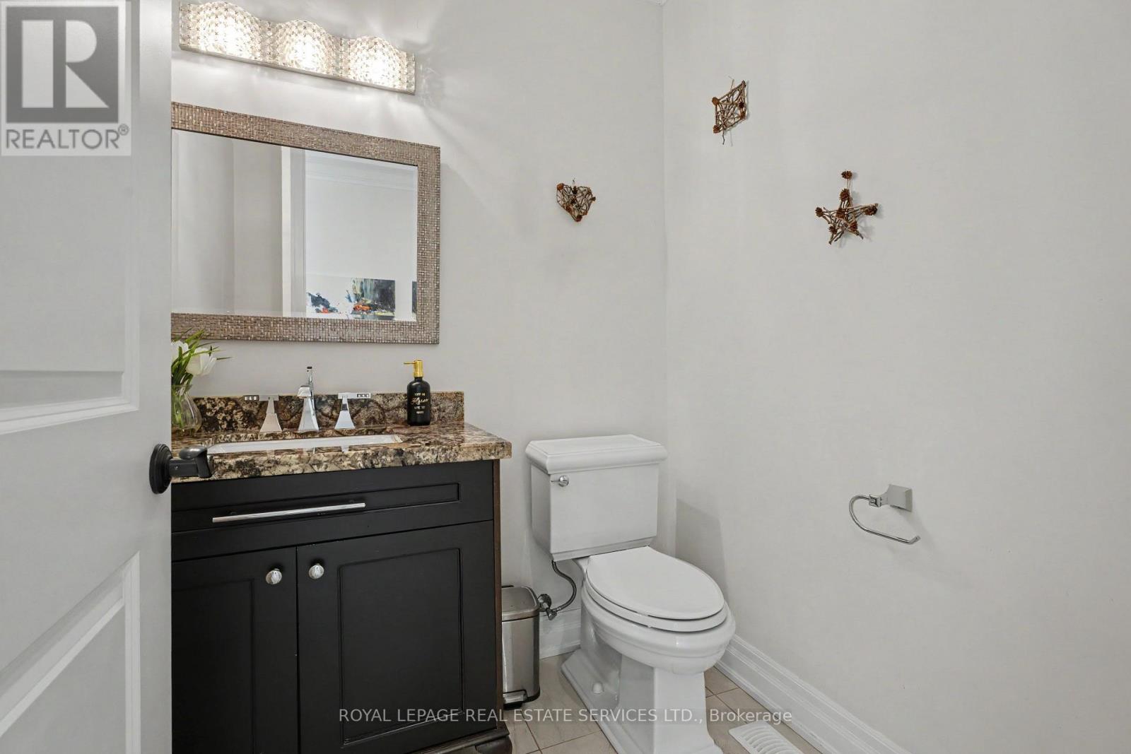 369 Lees Lane, Oakville, Ontario  L6L 4S4 - Photo 17 - W14101952
