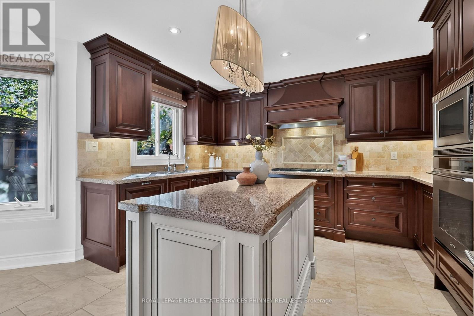 1572 Flamborough Circle, Mississauga, Ontario  L5M 3M6 - Photo 11 - W14103422