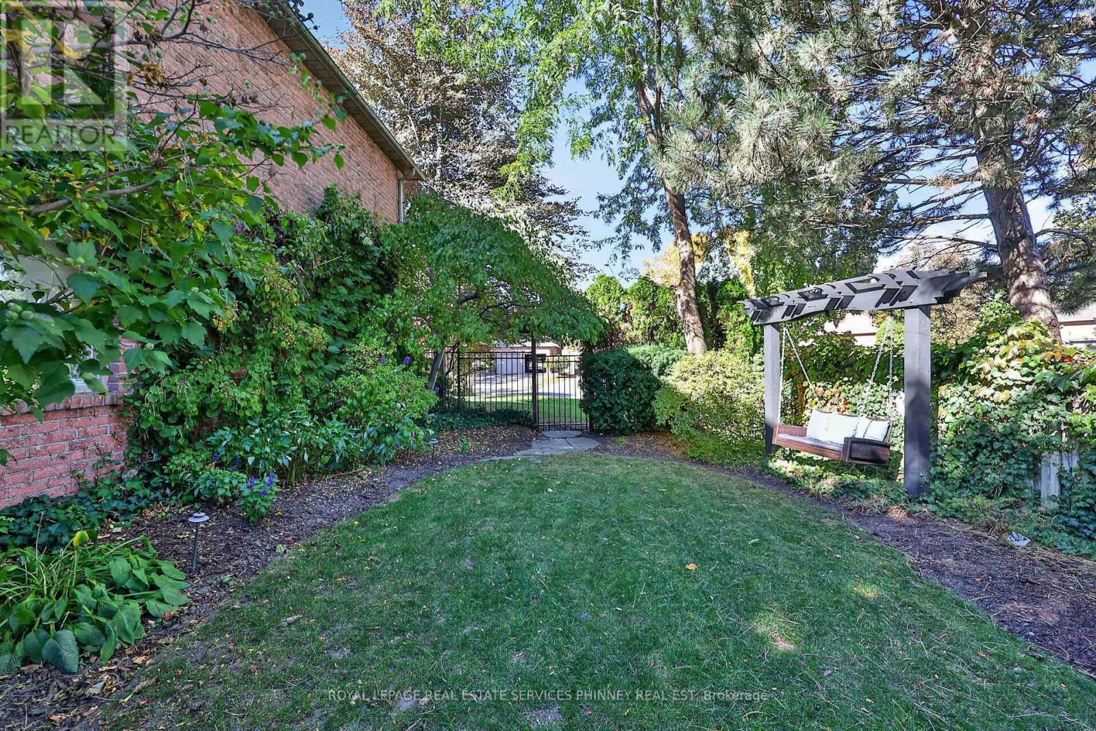 1572 Flamborough Circle, Mississauga, Ontario  L5M 3M6 - Photo 42 - W14103422